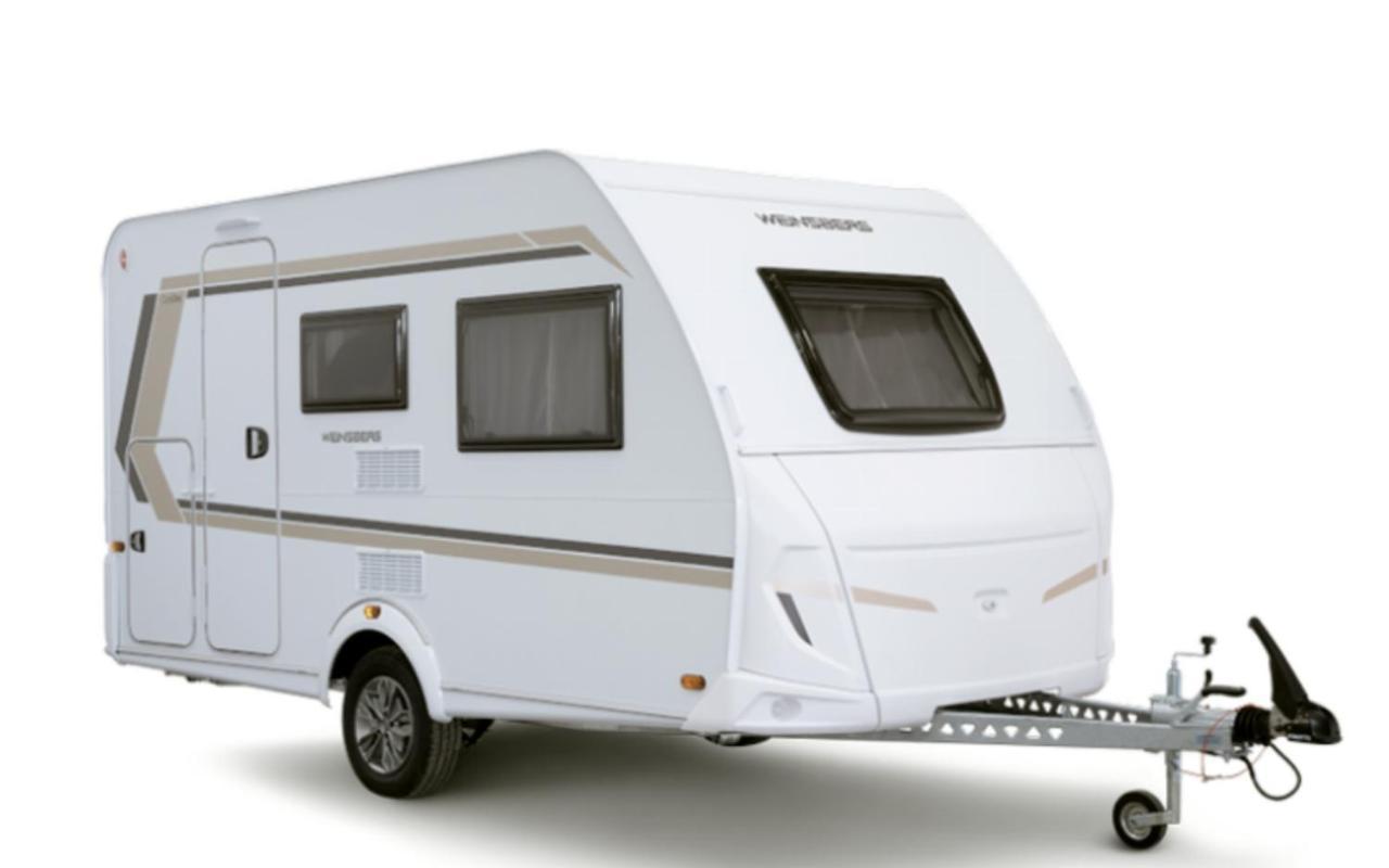 Lakokocsik A Tengerparton - Caravans At The Sandy Beach بريفلاكا المظهر الخارجي الصورة